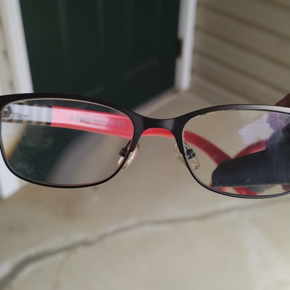 Glasses - Picture 7 of 11